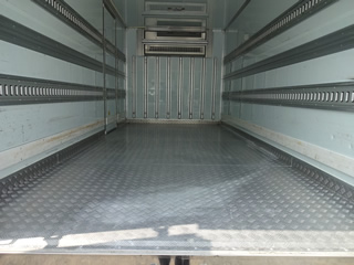 ��������