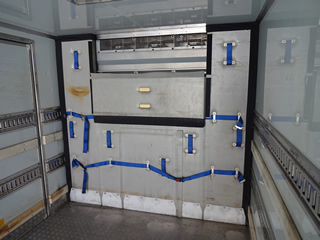 ��������