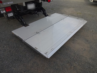 ��������