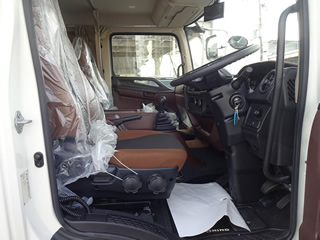 ��������